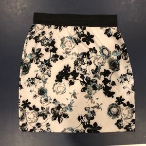 BONGO floral skirt polyester no wrinkle Woman’s Size L